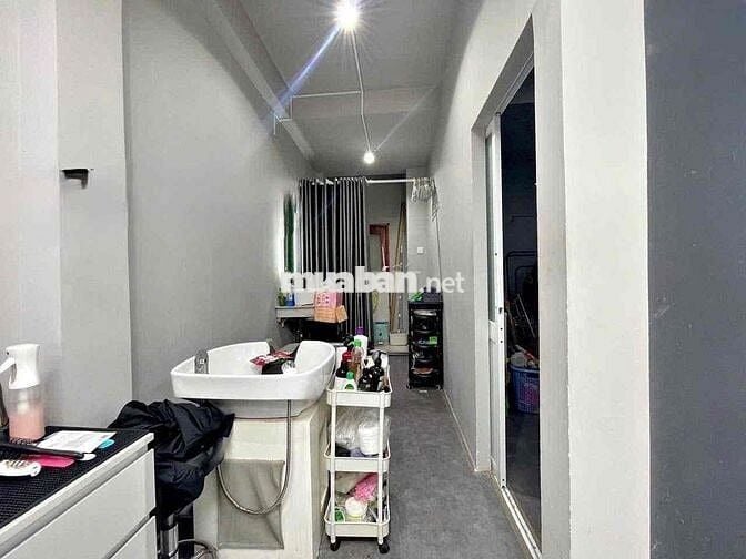 MẶT BẰNG CÓ PN WC RIÊNG PHAN ĐÌNH PHÙNG PHÚ NHUẬN