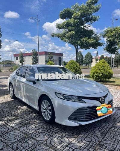 Toyota Camry 2021 - 90000 km