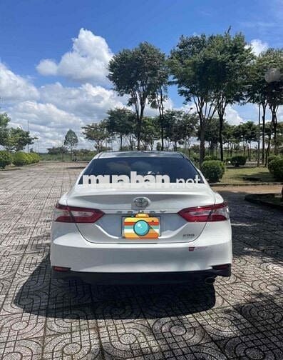 Toyota Camry 2021 - 90000 km