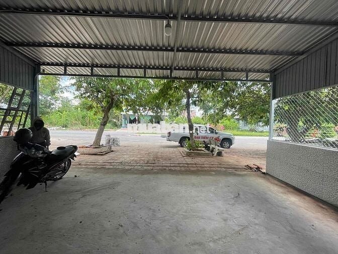 cần bán nhà mặt tiền đường nguyễn thái bình, phong điền cần thơ