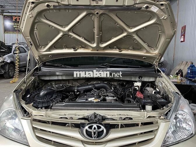 Toyota Innova 2009 G - 188000 km