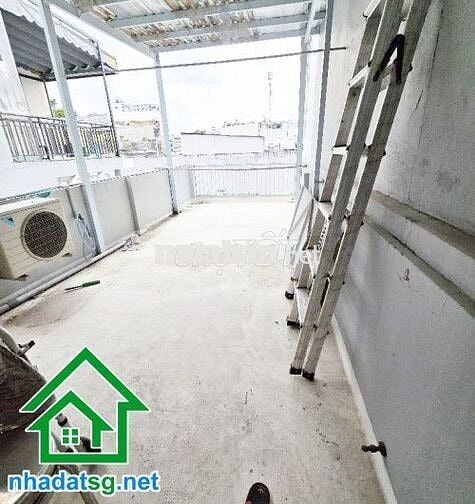 NHÀ 3 TẦNG BTCT – NGAY MẶT TIỀN ĐỘI CUNG, QUẬN 11 – 71M2 NỞ HẬU