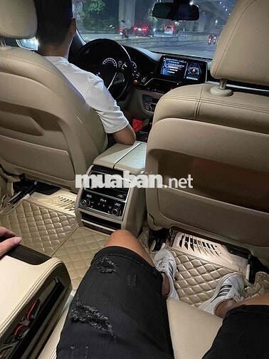 BMW 7 Series 2***00 km