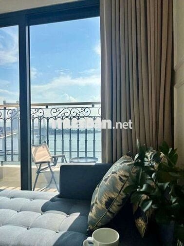 Wyndham Danang Golden Bay Hotel