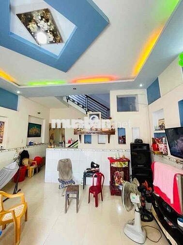 NHÀ 2 TẦNG ĐẸP LUNG LINH SÁT MẶT TIỀN TA13 DIỆN TÍCH LỚN GIÁ SIÊU RẺ