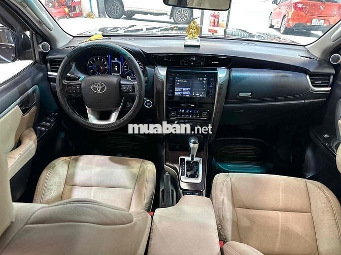 Toyota Fortuner 2018 odo chuẩn full lịch sử hãng