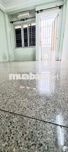 Cho thuê phòng trọ trong nhà Nguyên căn đường Hòa Hưng, Quận 10