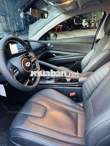 Hyundai Elantra 2023 1.6 AT Đặc biệt - 37000 km