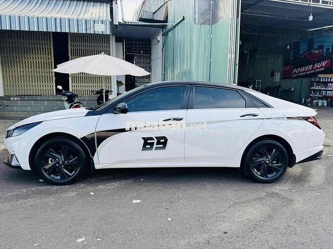 Hyundai Elantra 2023 1.6 AT Đặc biệt - 37000 km