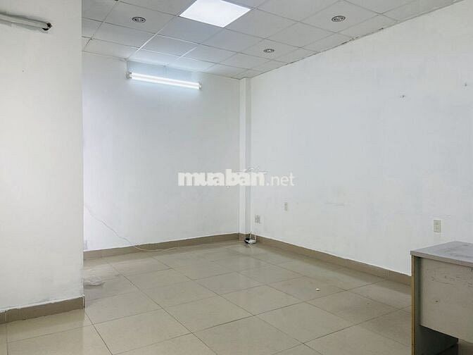 Cho thuê mặt bằng văn phòng Lầu 1 tại P.Tân Định Q1