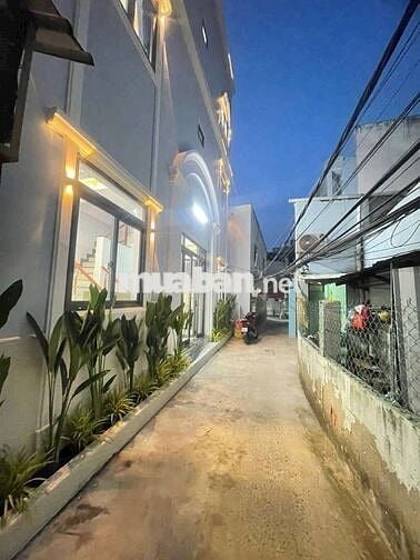 chưa bao giờ e hết sản phẩm đẹp, khách cứ ới e là có siêu phẩm ngay ạ.