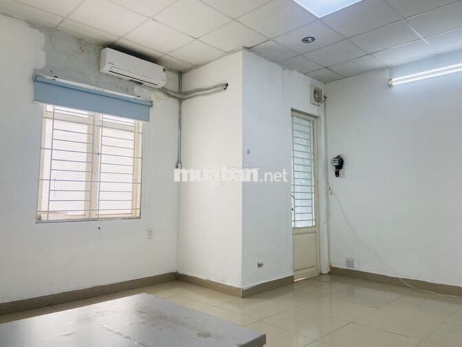 Cho thuê mặt bằng văn phòng Lầu 1 tại P.Tân Định Q1