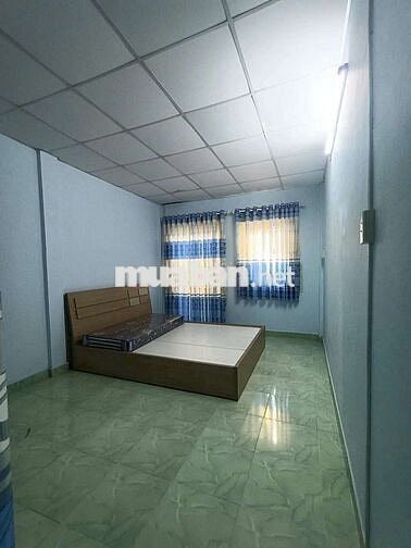 Bán nhà giá rẻ giáp ranh hóc môn