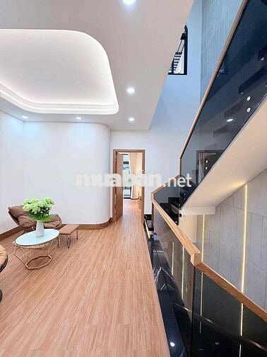 Bán nhà mới đẹp 3 tầng, đường nhựa rộng 8m cực thoáng, Vị trí sát bên
