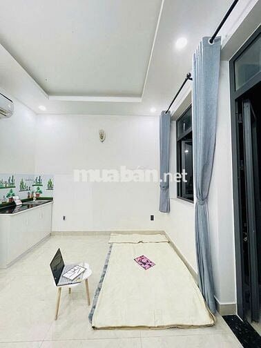 PHÒNG TRỌ CÓ BAN CÔNG ĐẦY ĐỦ NỘI THẤT Đ.TÔ NGỌC VÂN