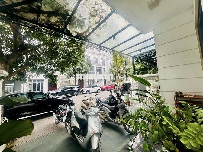 Bán biệt thự khu cao cấp Vinhomes Riverside, Long Biên, Hà Nội