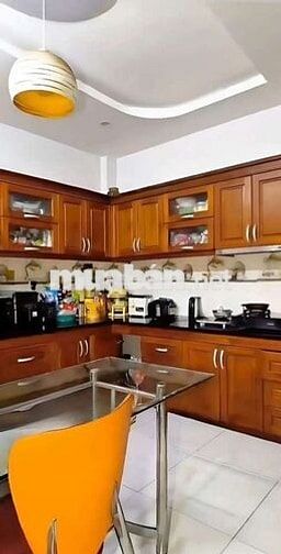 CĂN GÓC MẶT TIỀN ĐƯỜNG KHU HỌ LÊ VĂN CAO 4 TẦNG 4M14M Hơn 10 TY