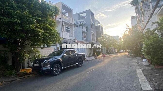 MẶT TIỀN ĐƯỜNG SỐ 47, QUẬN 7 GIÁ 9,7 TỶ