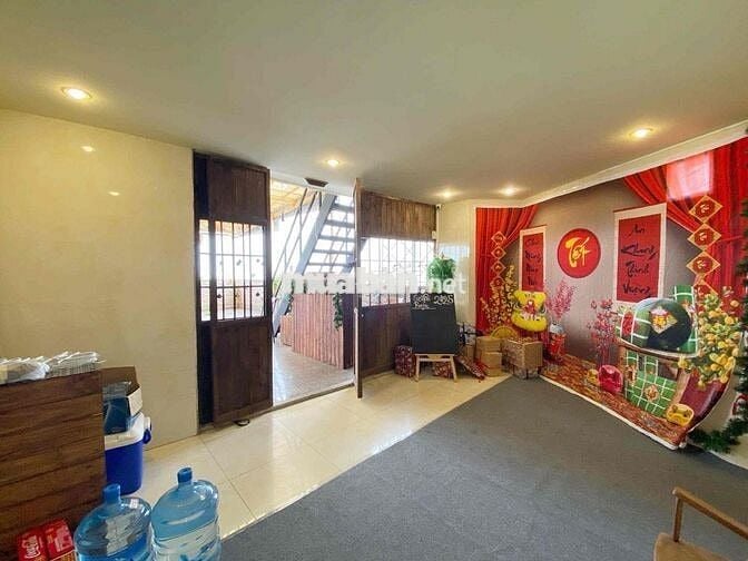Mặt bằng Rooftop 100m2 thoáng đãng view 360 độ tại Phan Đình Phùng