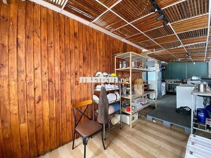Mặt bằng Rooftop 100m2 thoáng đãng view 360 độ tại Phan Đình Phùng