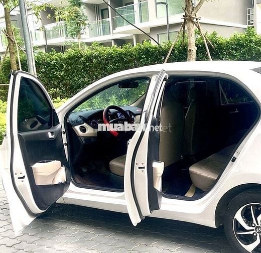 Bán HYUNDAI I10 sedan 2021 xe gia đình Zin: 245TR