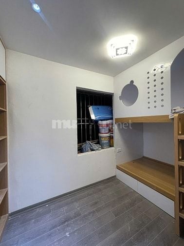 CHTT (Tầng 2) Lê Thanh Nghị - HBT giá 2,65 tỷ, 52m². 2N+2VS. Lô góc