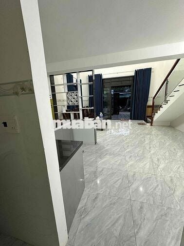 BÁN NHÀ ĐẸP KIÊN CỐ OTO VÀO ĐÊN NHÀ CÒN CĂN XÓT LẠI