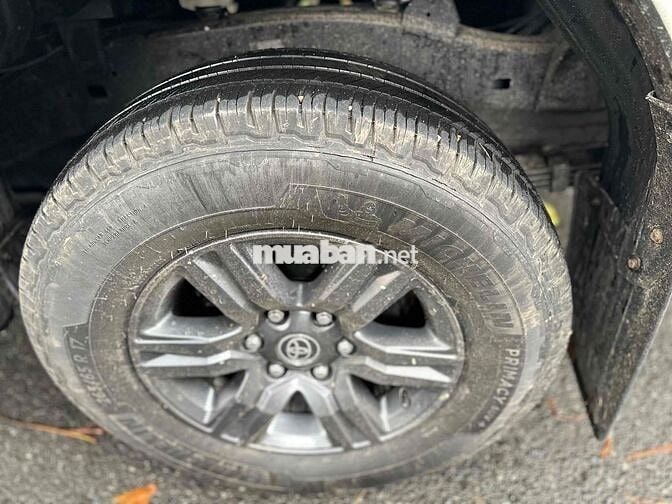 TOYOTA HILUX 2021 2.4E 4x2 AT NHẬP KHẨU