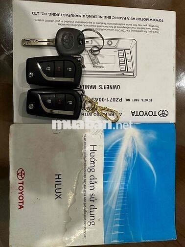 TOYOTA HILUX 2021 2.4E 4x2 AT NHẬP KHẨU