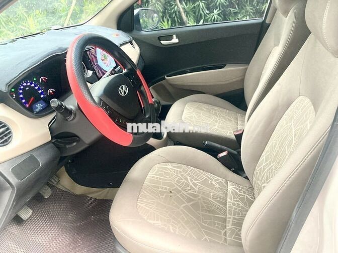 Bán HYUNDAI I10 sedan 2021 xe gia đình Zin: 245TR