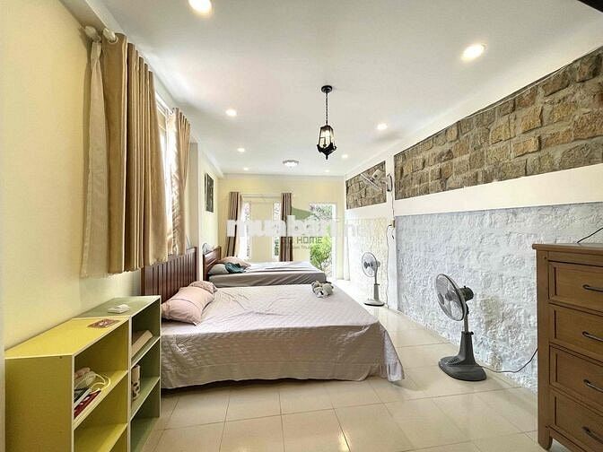 CHO THUÊ NHÀ SÂN VƯỜN 4 PHÒNG NGỦ 1000M2 PHÍA BẮC NHA TRANG