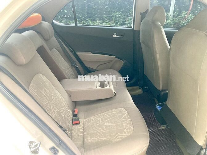 Bán HYUNDAI I10 sedan 2021 xe gia đình Zin: 245TR