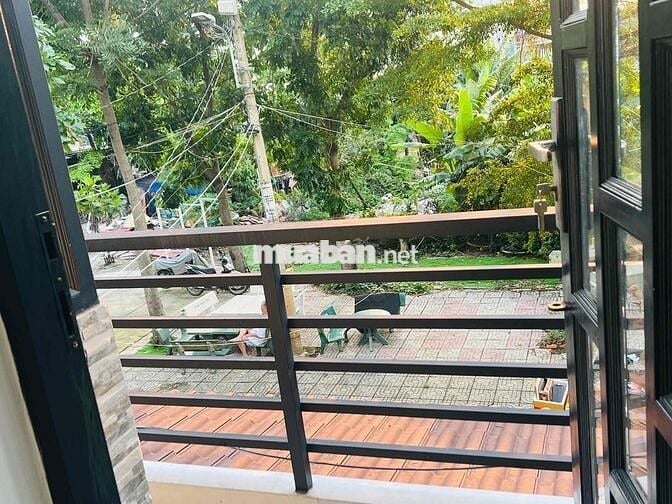 CHO NỮ   THUÊ PHÒNG TRỌ TRONG NHÀ NGUYÊN CĂN .ĐẦY ĐỦ NỘI THẤT