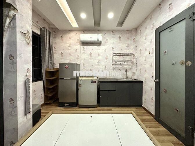 CHDV ĐANG KHAI THÁC ĐƯỜNG PHAN XÍCH LONG CHỈ 8 TỶ 6