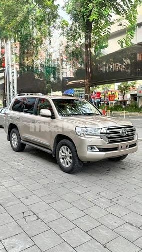 Bán Toyota Land Cruiser 4.6 V8 sản xuất 2016, 1 chủ, full lịch sử hãng