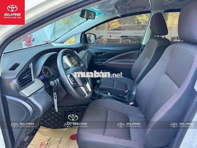 Toyota Innova 2024 E 2.0 MT - siêu lướt 13.000 km