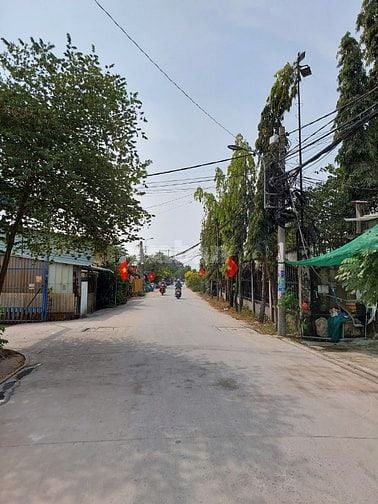 Bán 2 căn nhà mặt tiền, ngã 4 Bốn Xã và Vĩnh Lộc A, Bình Chánh