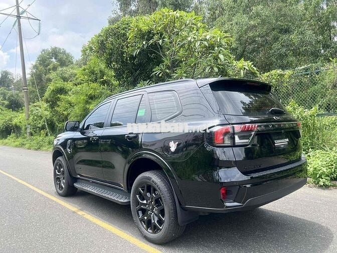 Hãng bán Ford Everest 2023 Sport - 21000 km