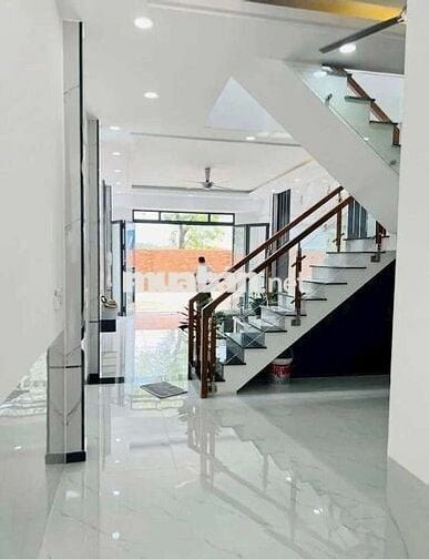 Bán nhà CHÍNH CHỦ đã có sổ 75m² nhà sát mặt tiền