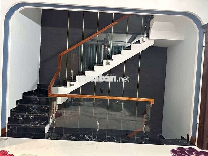 Bán Biệt Thự khu Tên Lửa DT 8x21. 2 Tấm Ngay Công Viên Giá 23,5 Tỷ