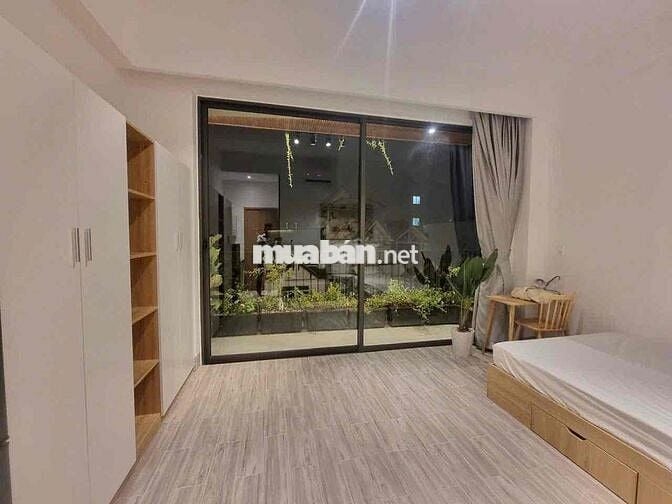 Căn Hộ Full Nội Thất Ban Công Lớn Ngay Nguyễn Hữu Cảnh Giáp Quận 1