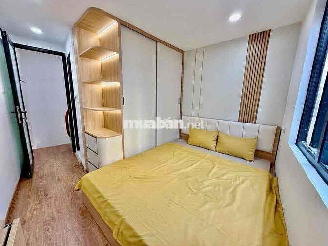 MẶT NGÕ THÔNG - GẦN PHỐ - FULL NỘI THẤT - 18m x 5 tầng. Nhỉnh 4 tỷ.