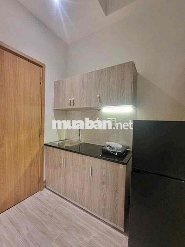 Căn Hộ Full Nội Thất Ban Công Lớn Ngay Nguyễn Hữu Cảnh Giáp Quận 1