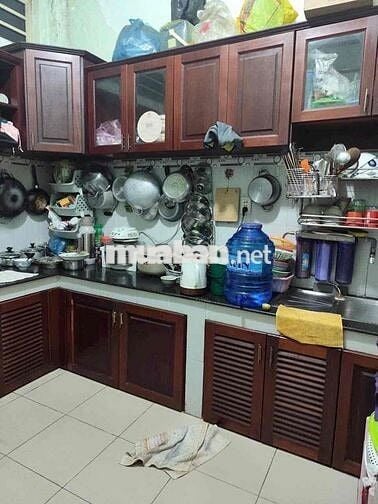 Nhà mặt tiền đường lớn, 5 phòng ngủ, đường tám danh