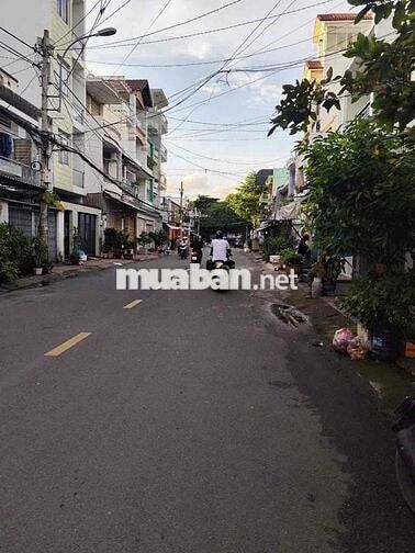 Nhà mặt tiền đường lớn, 5 phòng ngủ, đường tám danh