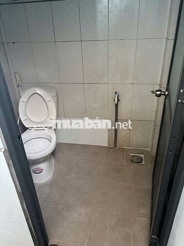 Cho thuê nhà mặt tiền 12m 2pn 1wc  giá 4,5tr