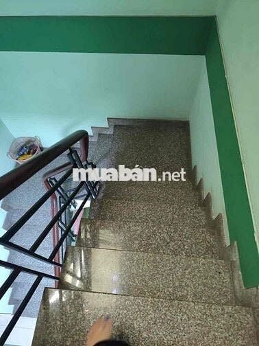 Nhà mặt tiền đường lớn, 5 phòng ngủ, đường tám danh