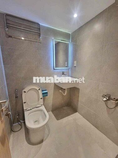 Căn Hộ Full Nội Thất Ban Công Lớn Ngay Nguyễn Hữu Cảnh Giáp Quận 1