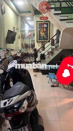 Nhà mặt tiền đường lớn, 5 phòng ngủ, đường tám danh
