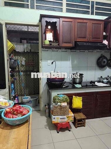 Nhà mặt tiền đường lớn, 5 phòng ngủ, đường tám danh